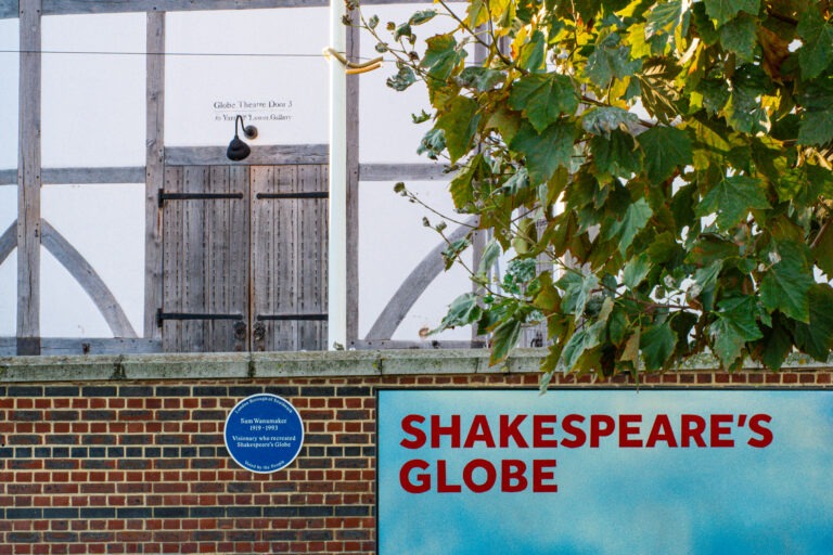 shakespeare globe one of london's landmarks
