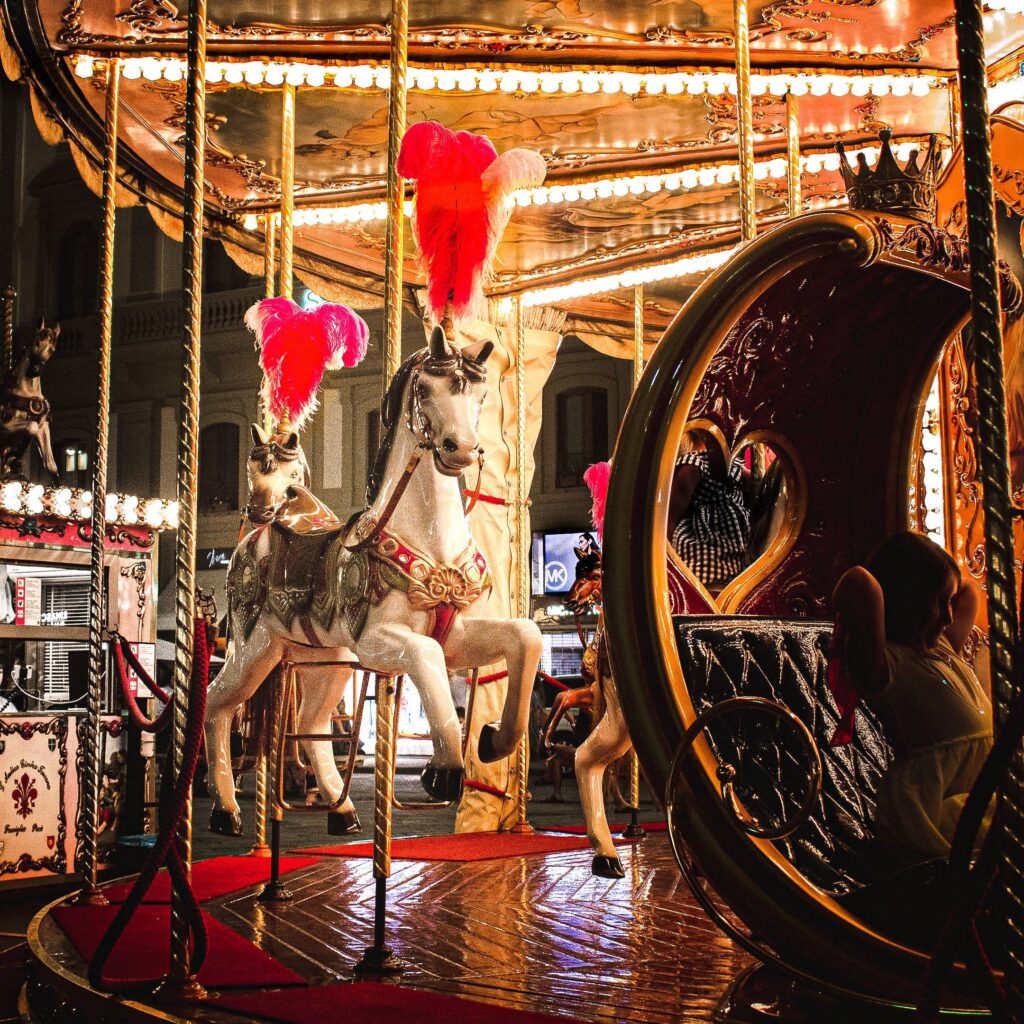 carousel in florence italy itineary at night