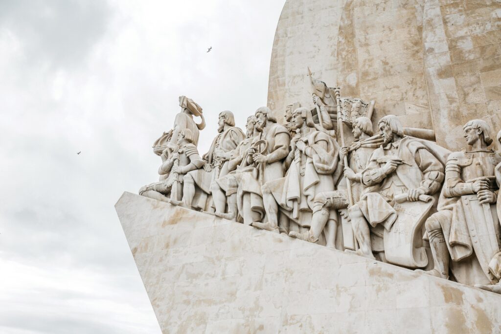 monument with cravings in 1-day in lisbon
