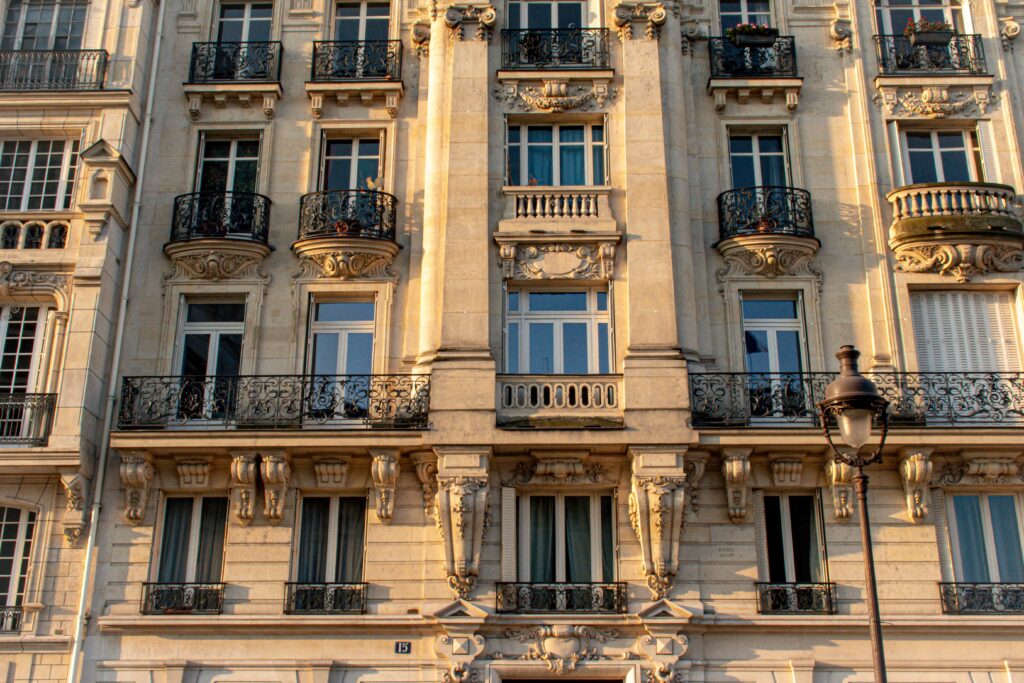 building with iron balconies in paris for 2 days