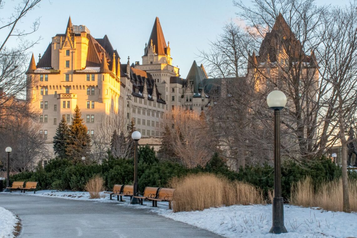 Visit Ottawa to experience a quietessential Canadian winter wonderland chock full of fun and free outdoor activities. Ottawa is the perfect destination for a winter getaway for families and couples. This guide features to best things to do in Ottawa this winter.
