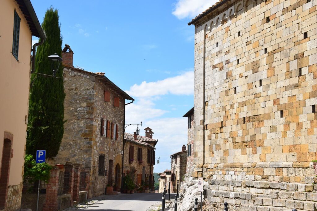 Perched on top of a hill, Cortona is an ancient walled town with lively piazzas, endless winding alleyways and many churches. Cortona lies in the Chiana valley of southern Tuscany in Italy