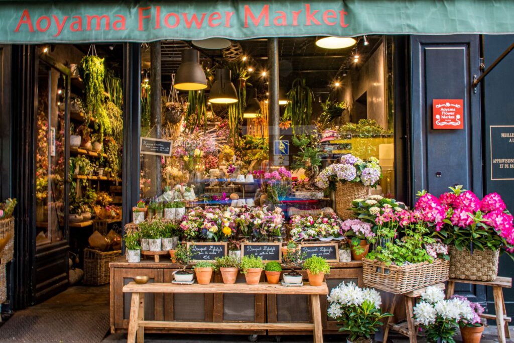 flower shop in street in paris